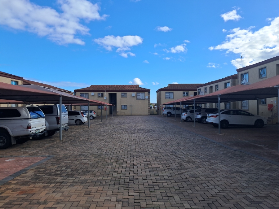 To Let 3 Bedroom Property for Rent in Wavecrest Eastern Cape